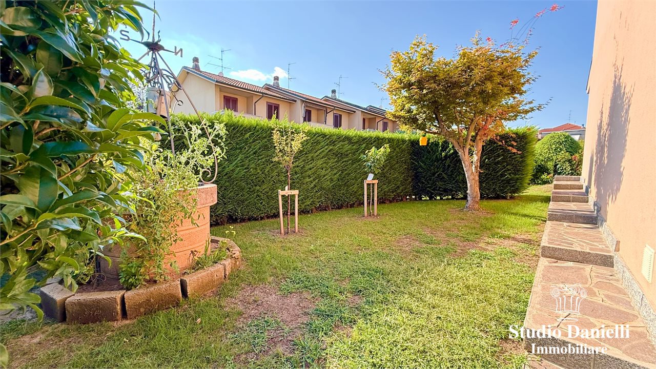 Villa in vendita a Carate Brianza