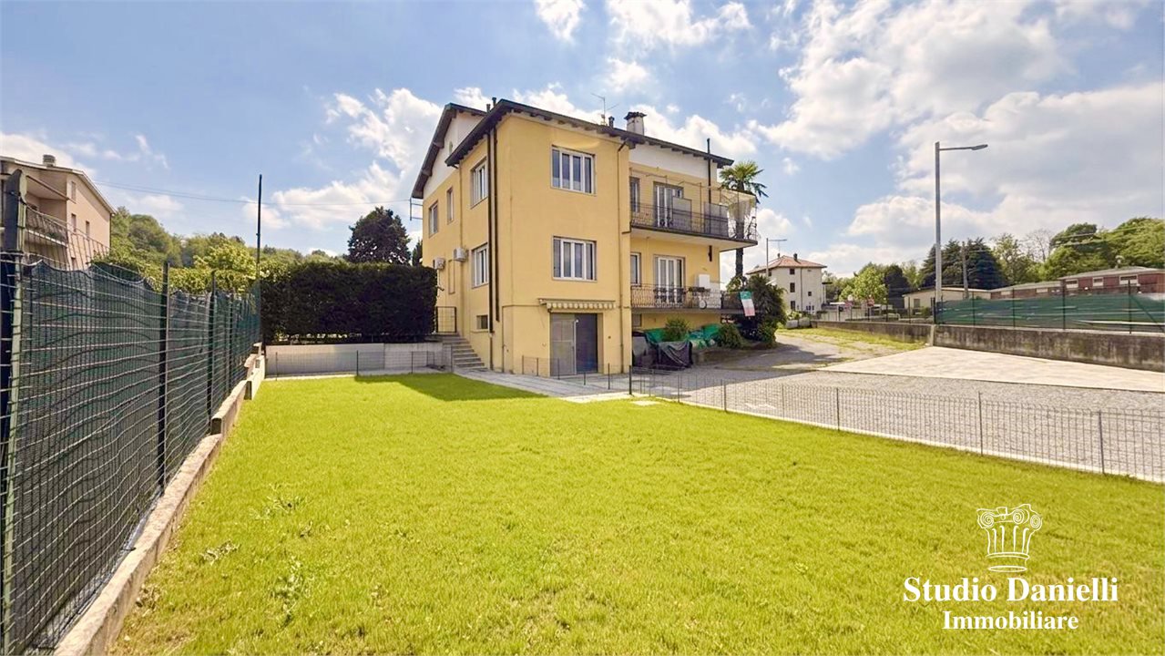 Villa in vendita a Sirtori