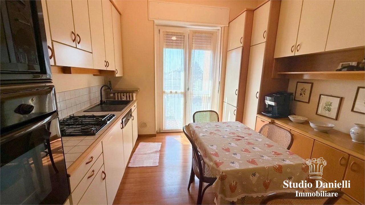 Trilocale in vendita a Carate Brianza
