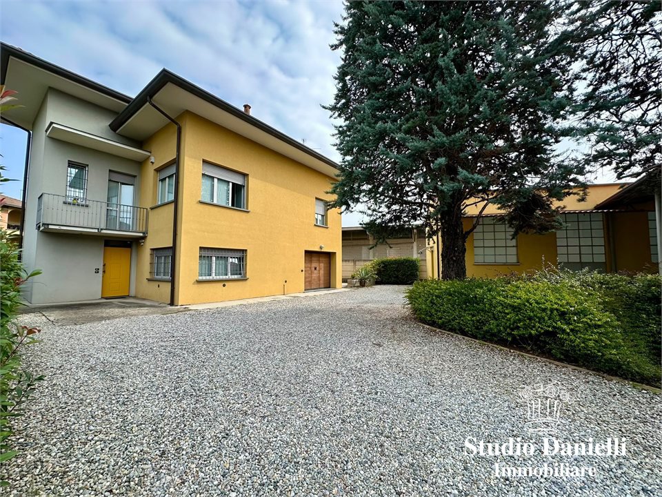 Casa indipendente in vendita a Giussano