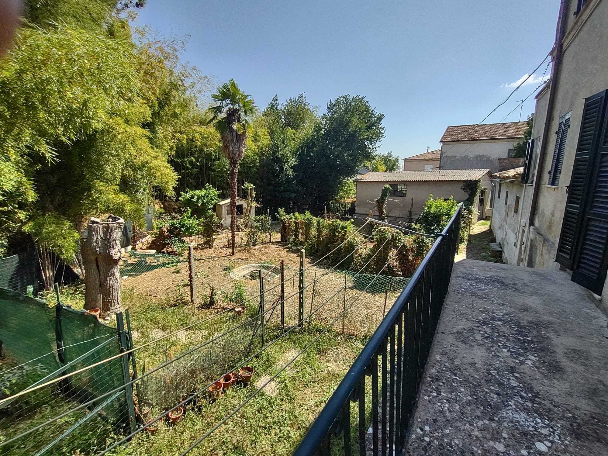 Quadrilocale con giardino in via brighi 12, Belvedere Ostrense