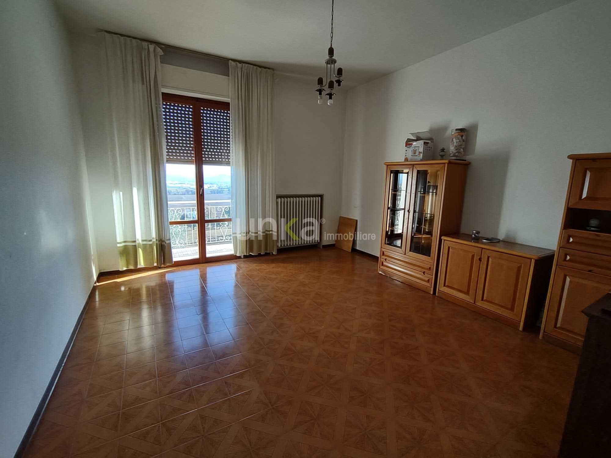 Casa indipendente con giardino in via santa maria 14, Monsano