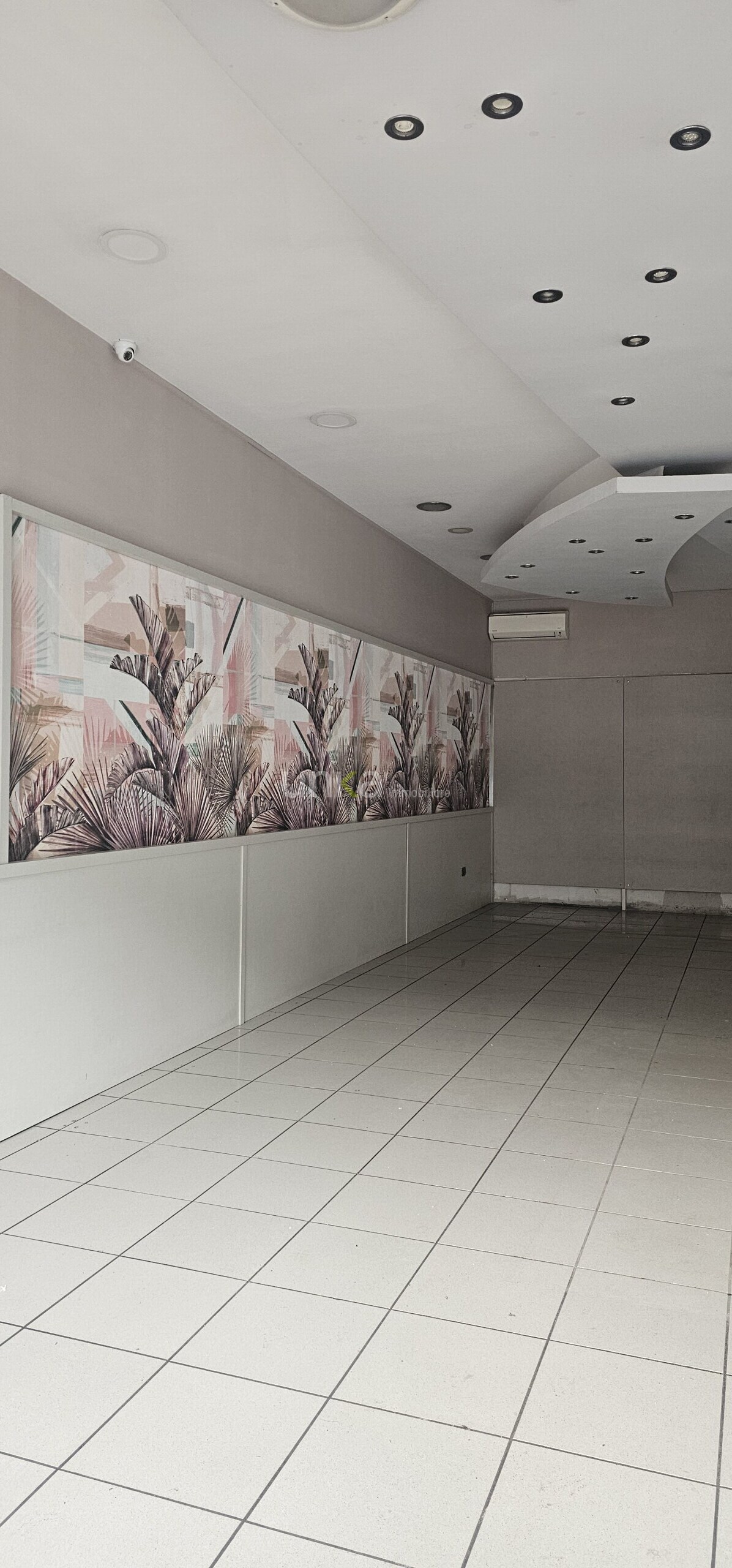 Locale commerciale in affitto in viale della vittoria snc, Jesi