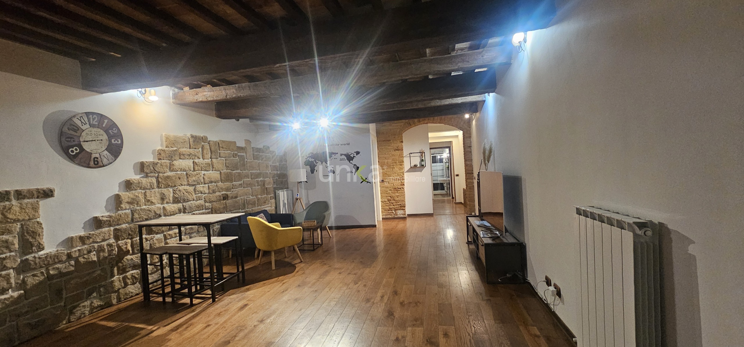 Appartamento con terrazzo in via pergolesi snc, Jesi