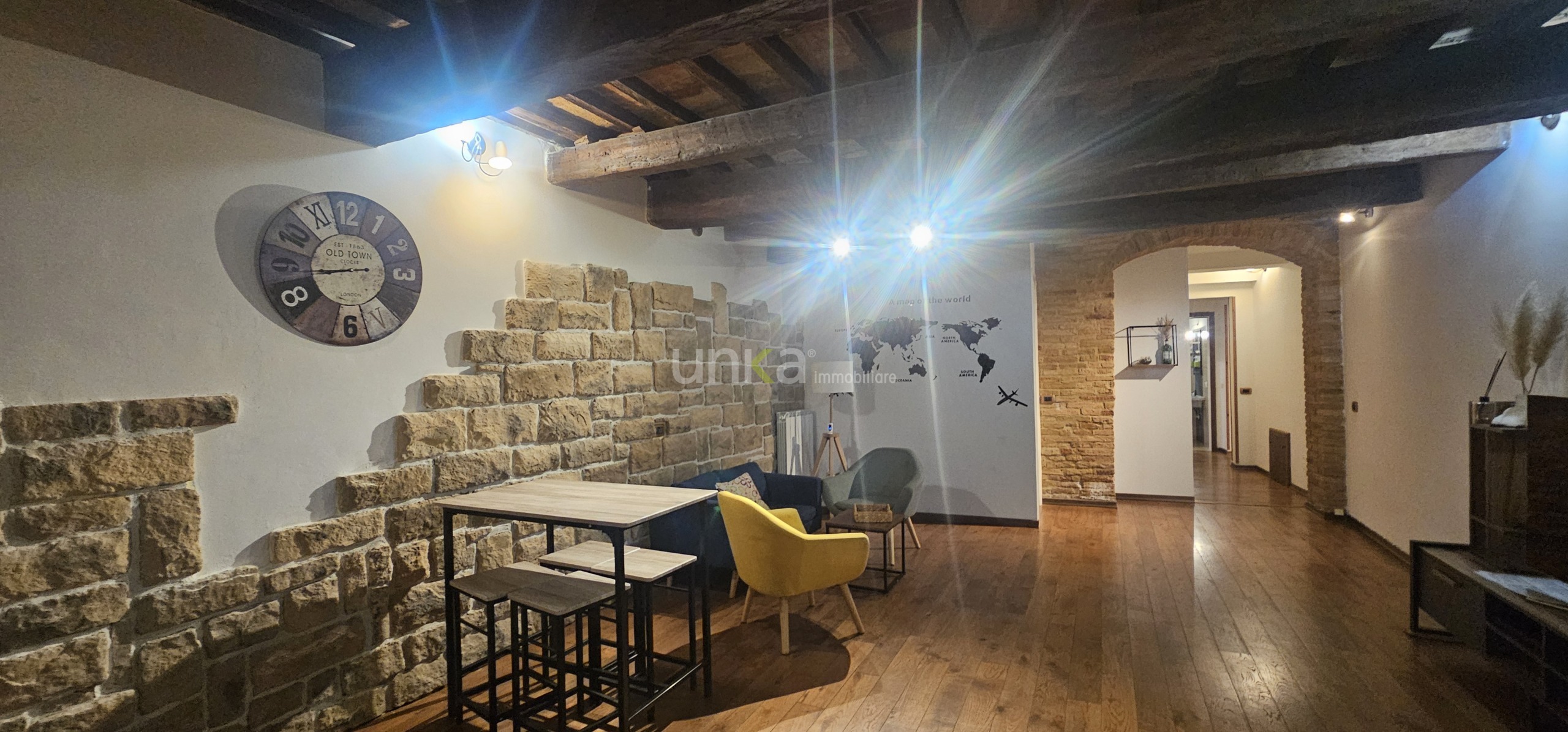 Appartamento con terrazzo in via pergolesi snc, Jesi