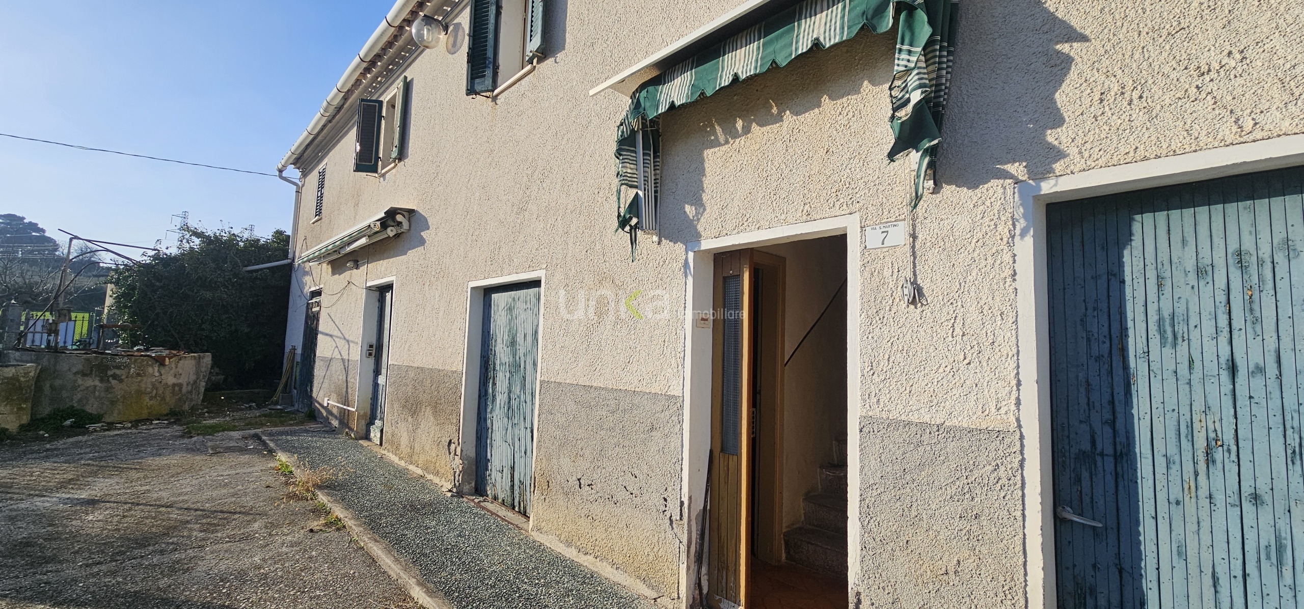 Casa indipendente con box doppio in via san martino 7, Monsano