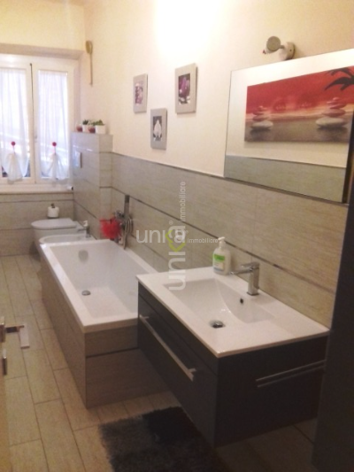 Appartamento in vendita in via cavour snc, Jesi