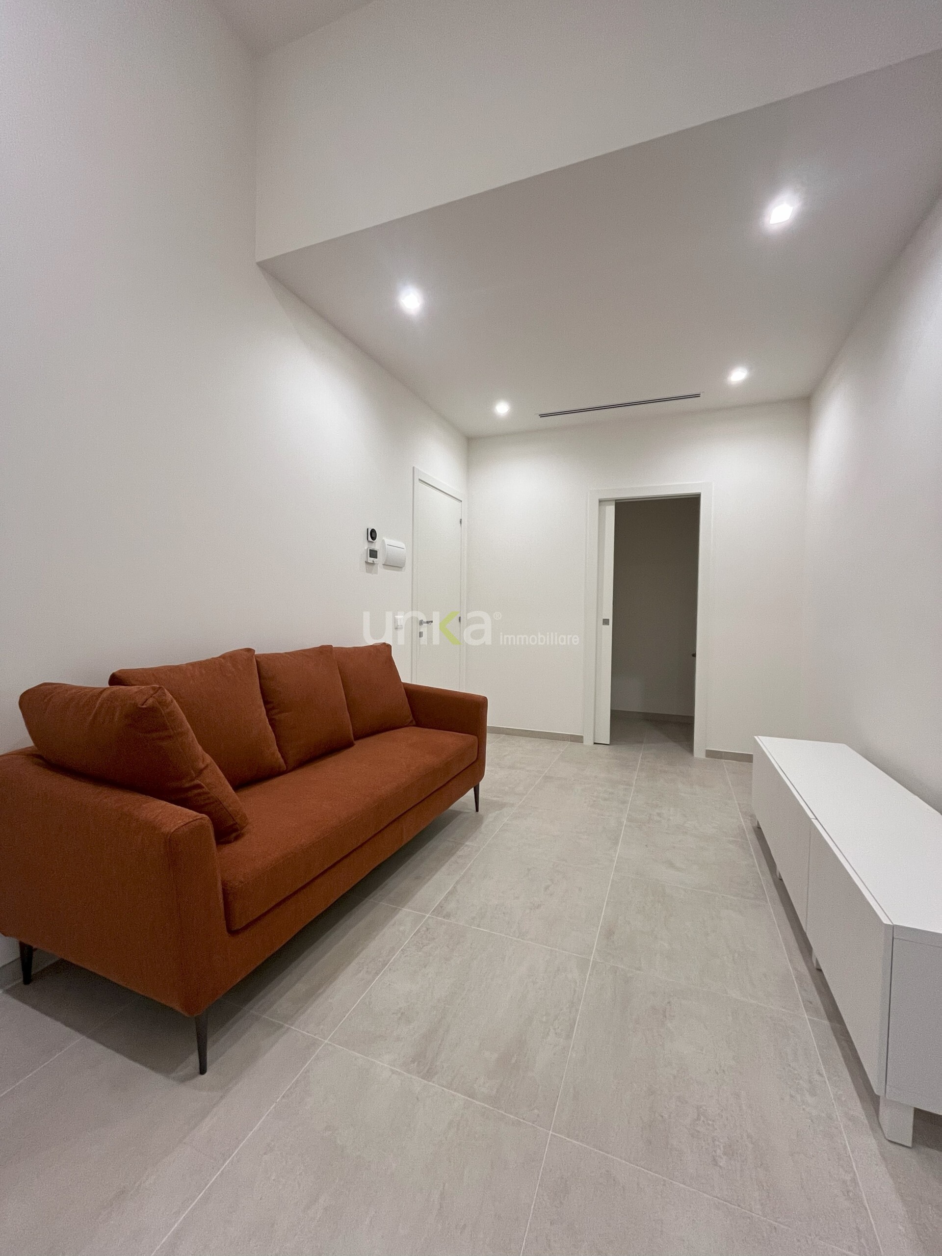 Trilocale ristrutturato in costa baldassini snc, Jesi