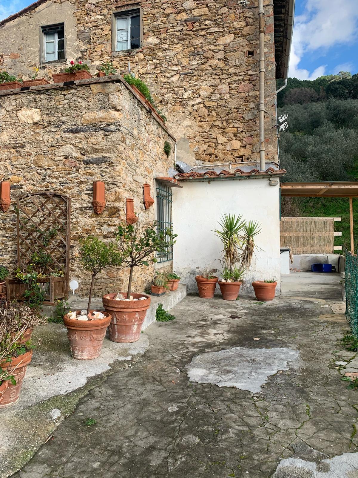 Casa indipendente con giardino, San Giuliano Terme asciano