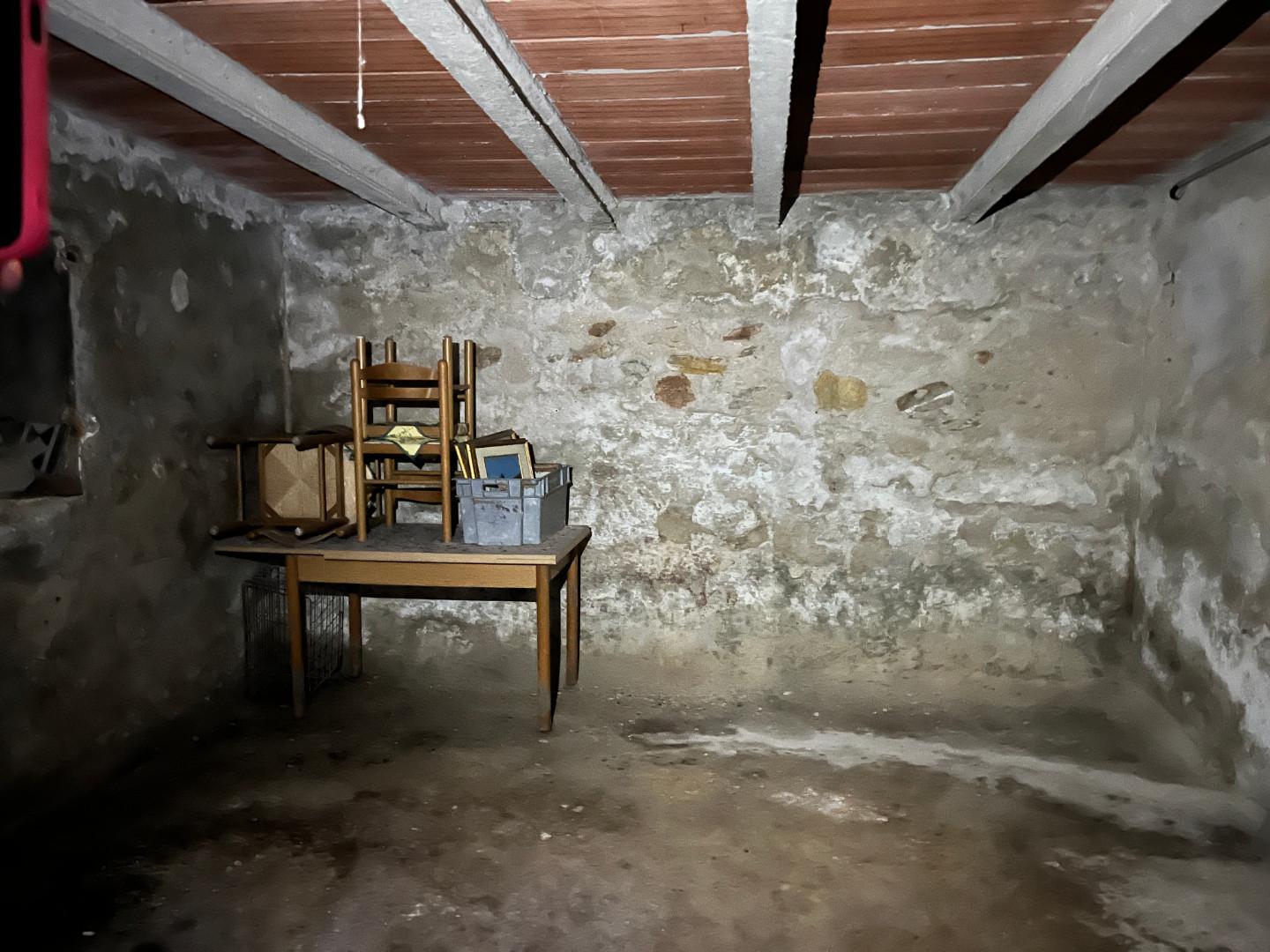 Bilocale da ristrutturare a San Giuliano Terme