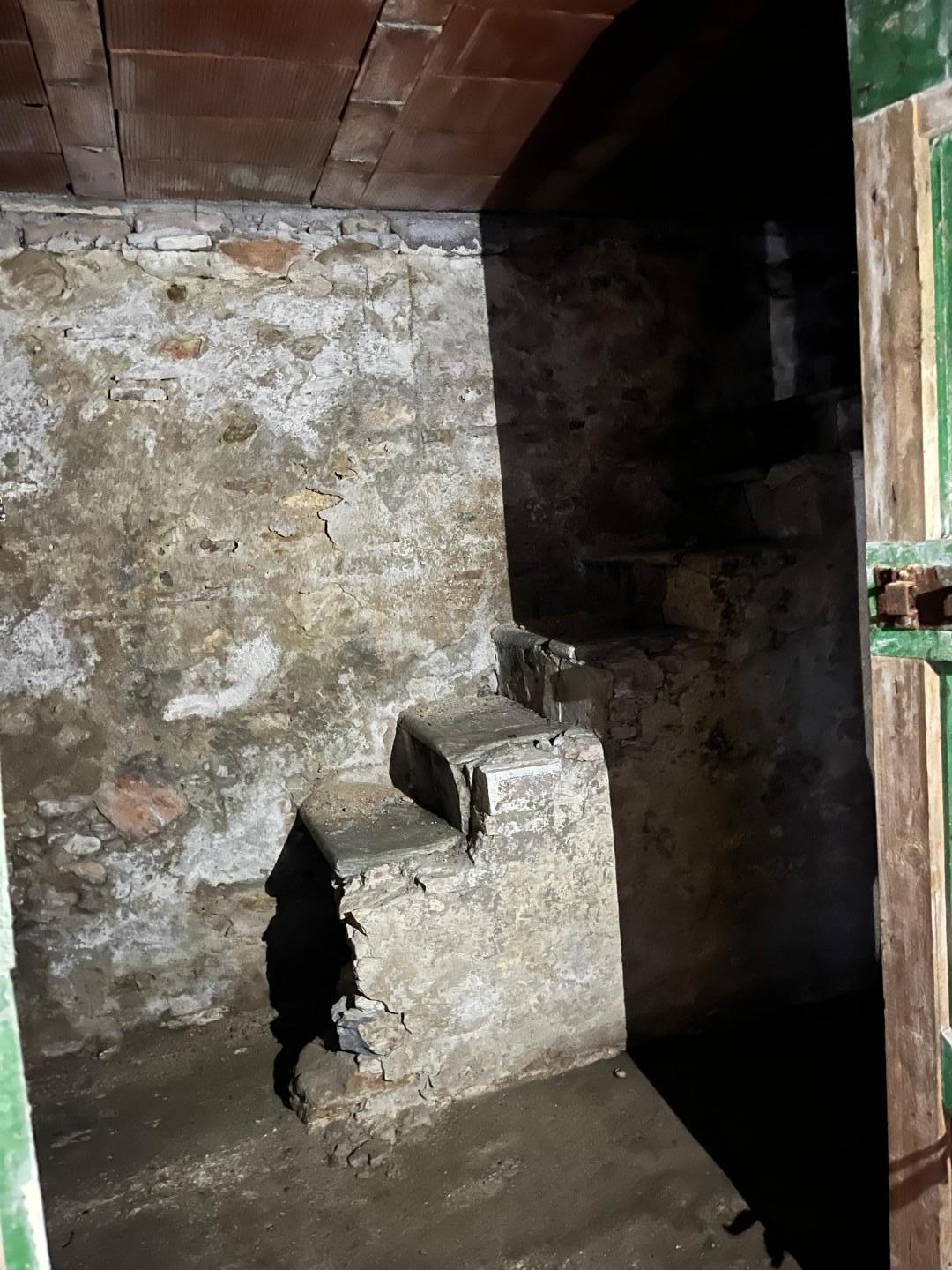 Bilocale da ristrutturare a San Giuliano Terme
