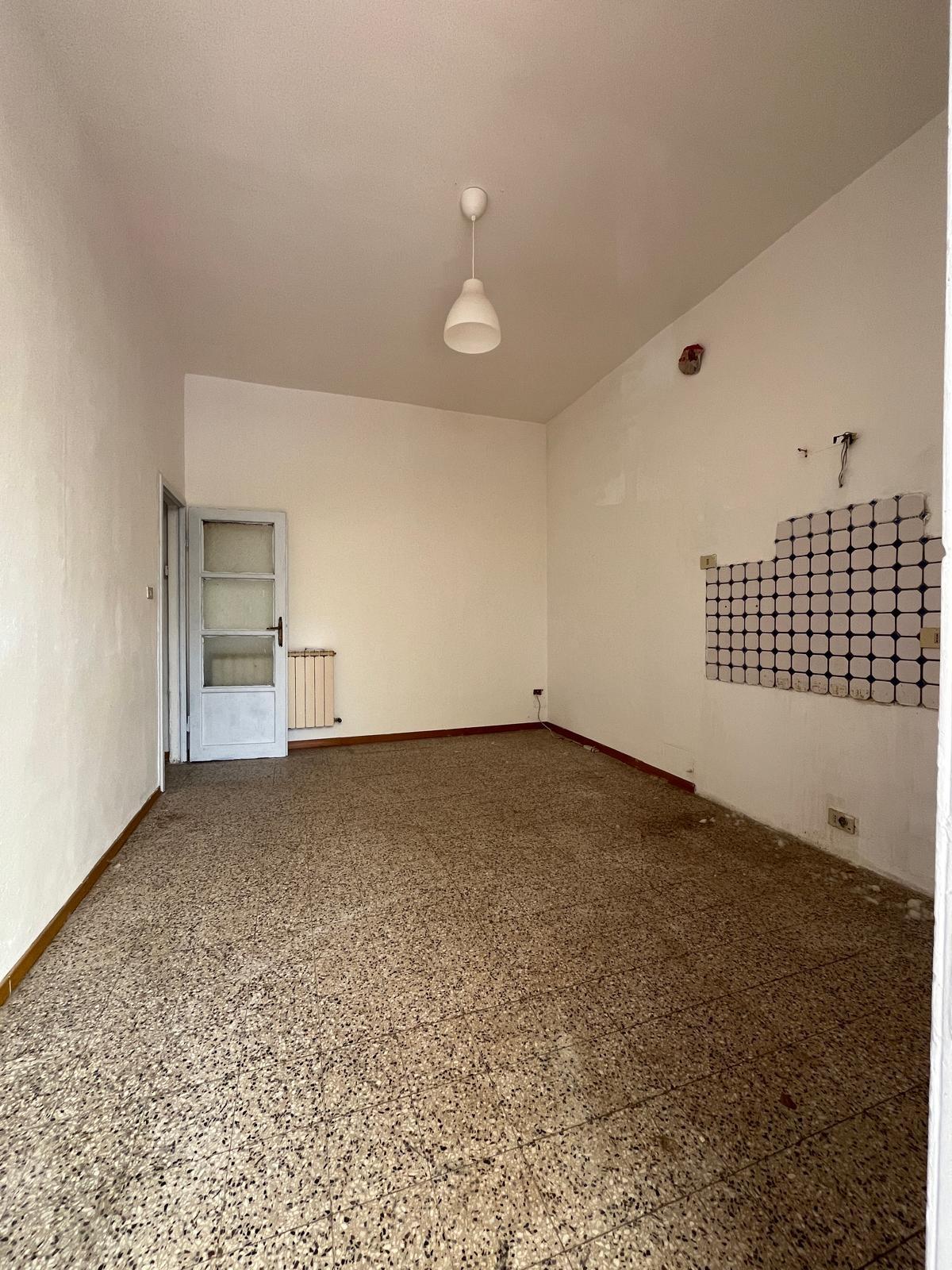 Bilocale da ristrutturare a San Giuliano Terme