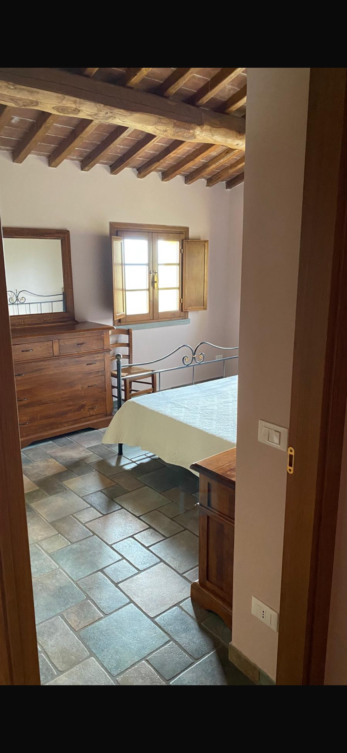 Bilocale arredato in affitto, Capraia e Limite castra