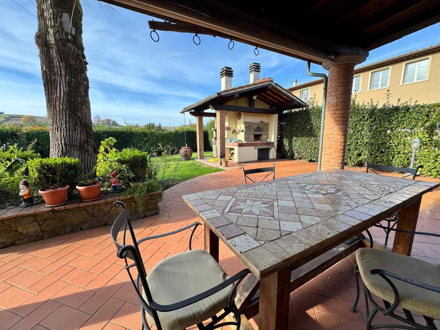 Villa con giardino a Vinci