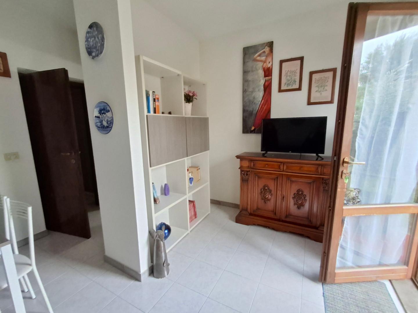 Bilocale in vendita a Capraia e Limite