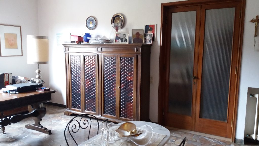 Villa con terrazzi, Capraia e Limite limite