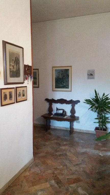 Villa con terrazzi, Capraia e Limite limite