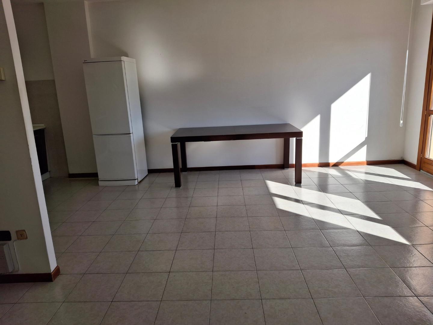 Trilocale con terrazzi a Capraia e Limite