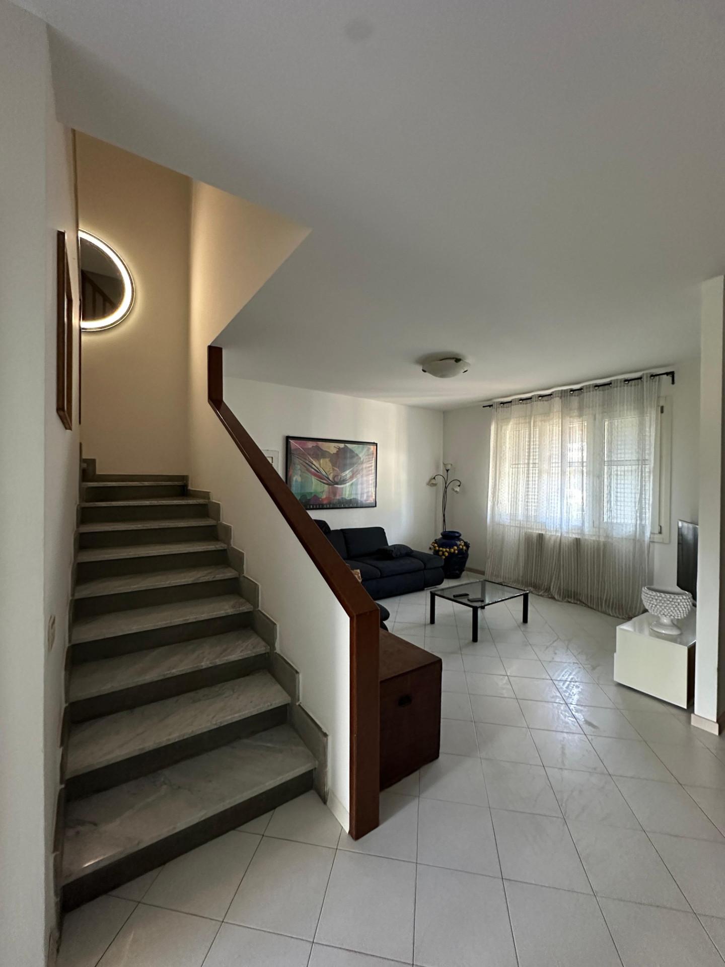 Villa con terrazzi, Capraia e Limite limite