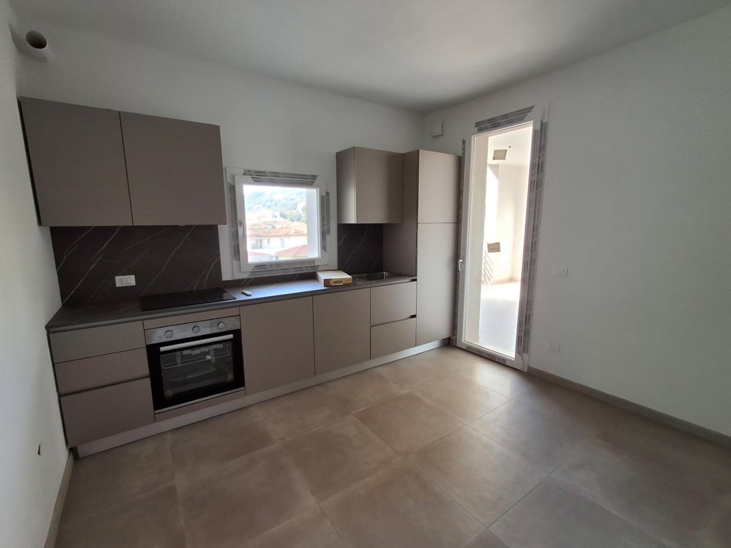 Bilocale arredato in affitto a Capraia e Limite