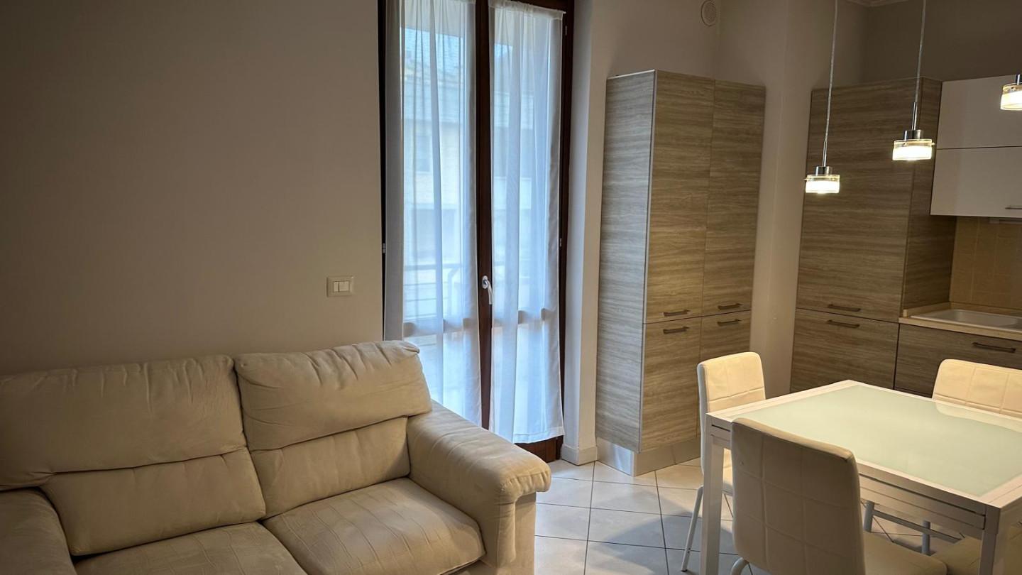 Trilocale arredato in affitto a Capraia e Limite