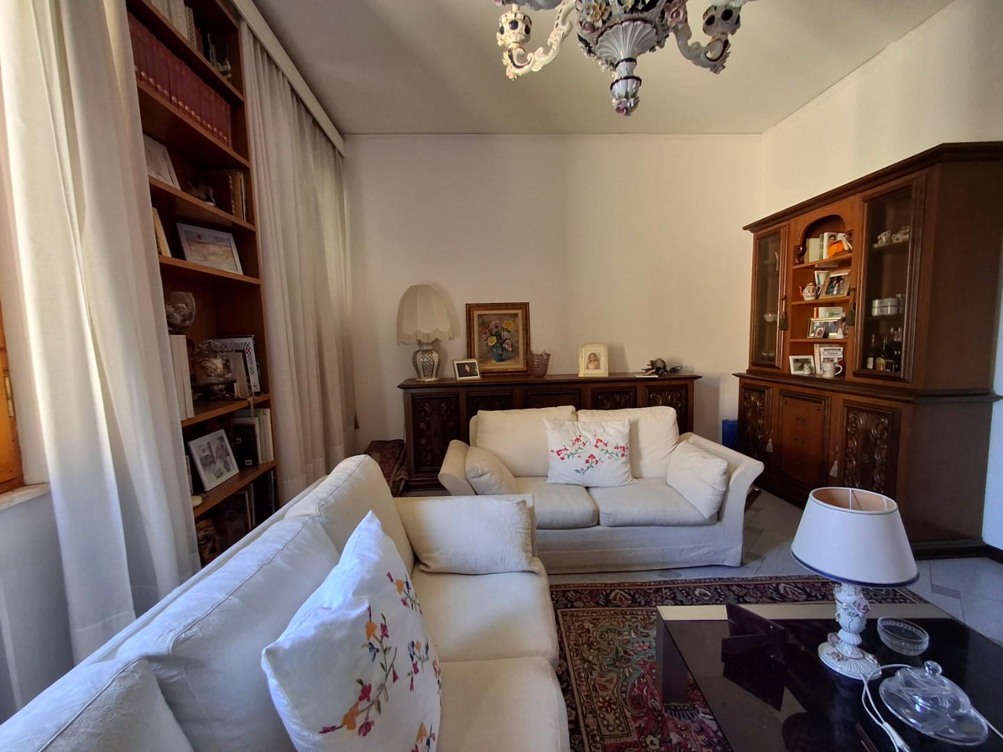 Casa indipendente con giardino a Capraia e Limite