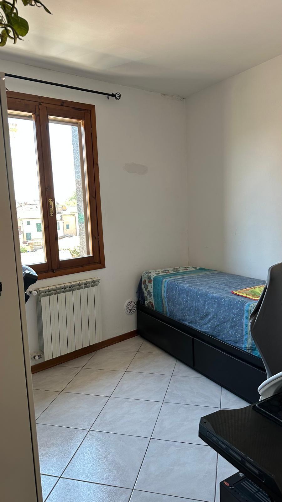 Trilocale in vendita, Capraia e Limite limite