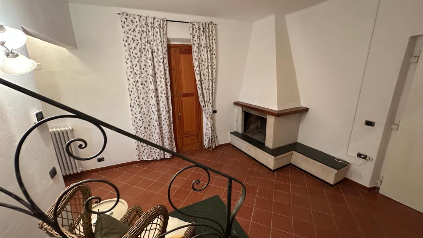 Casa indipendente arredata in affitto, Empoli corniola
