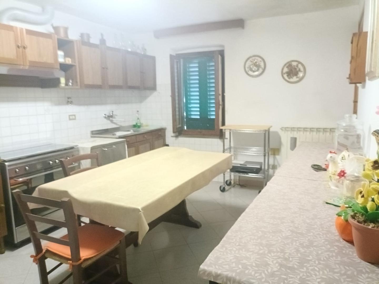 Trilocale in vendita a Capraia e Limite