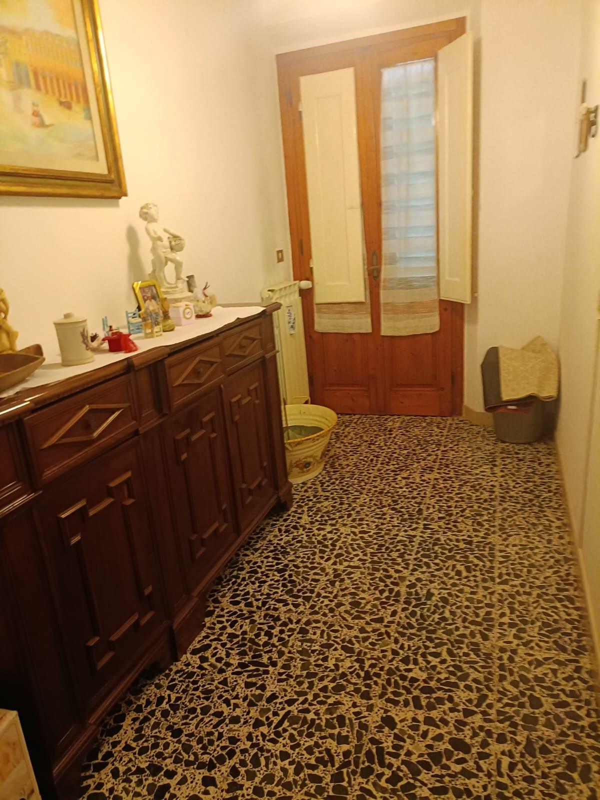 Trilocale in vendita a Capraia e Limite