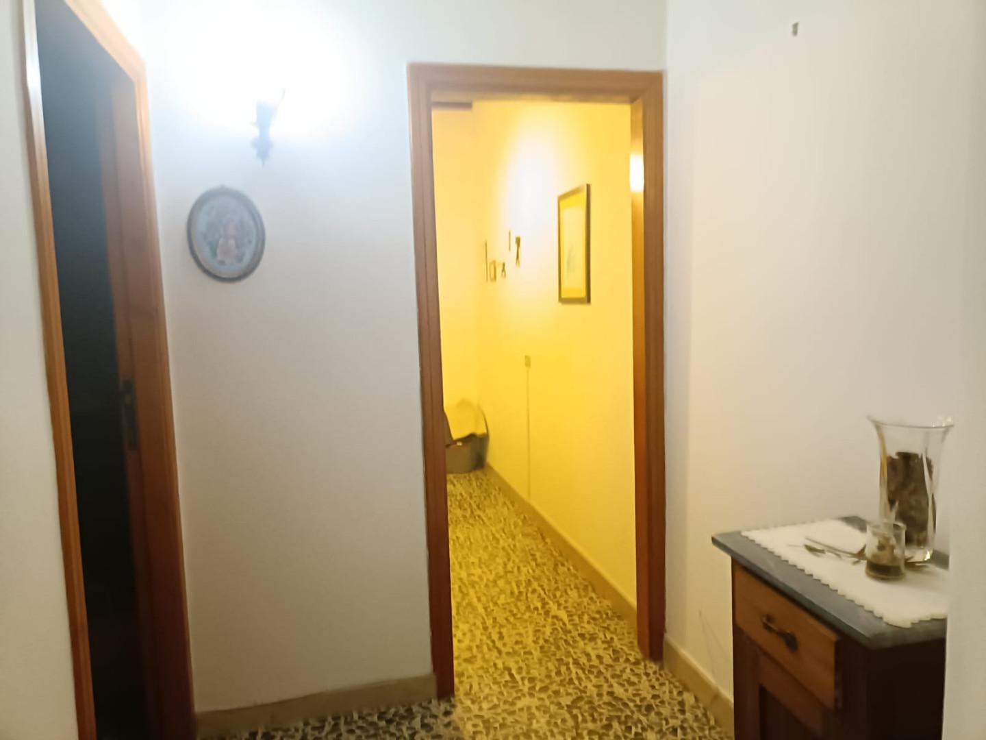 Trilocale in vendita a Capraia e Limite