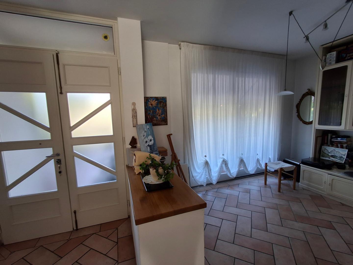 Villa con giardino a Capraia e Limite