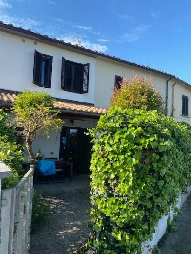 Casa indipendente con giardino, Pisa riglione oratoio