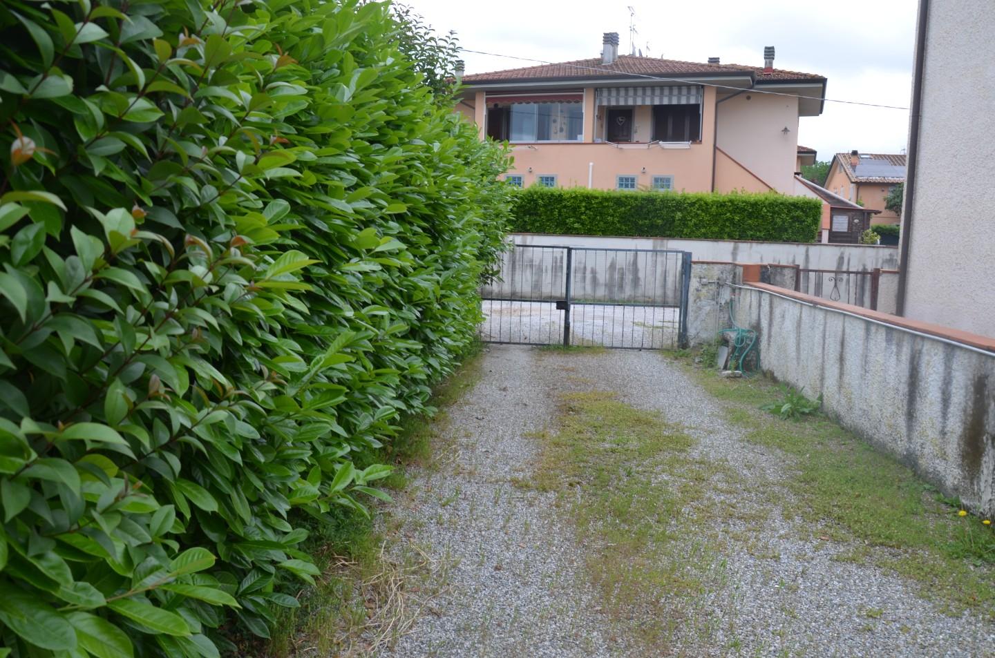 Appartamento con giardino, Vecchiano migliarino