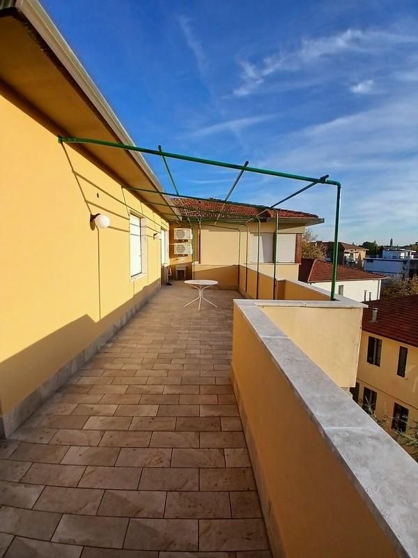 Stanza Singola con terrazzo, Pisa porta a lucca