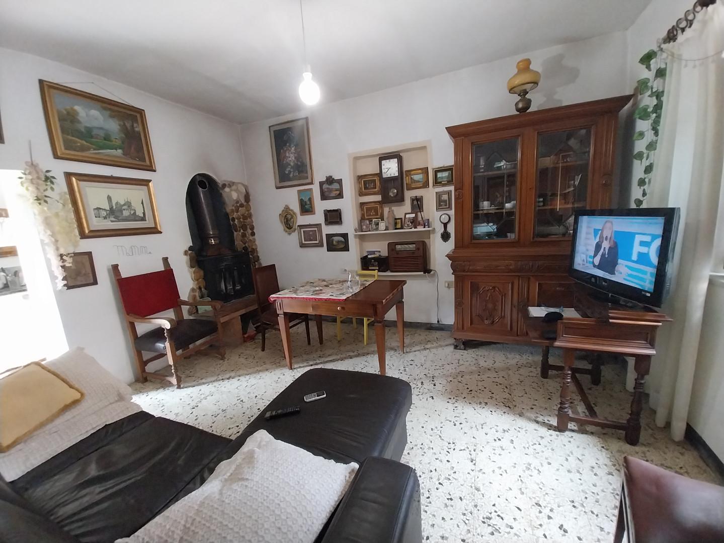 Rustico con giardino a Calci