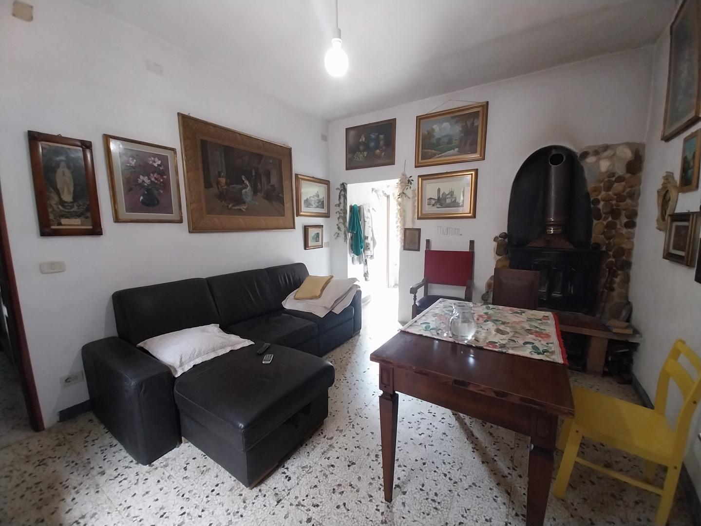 Rustico con giardino a Calci