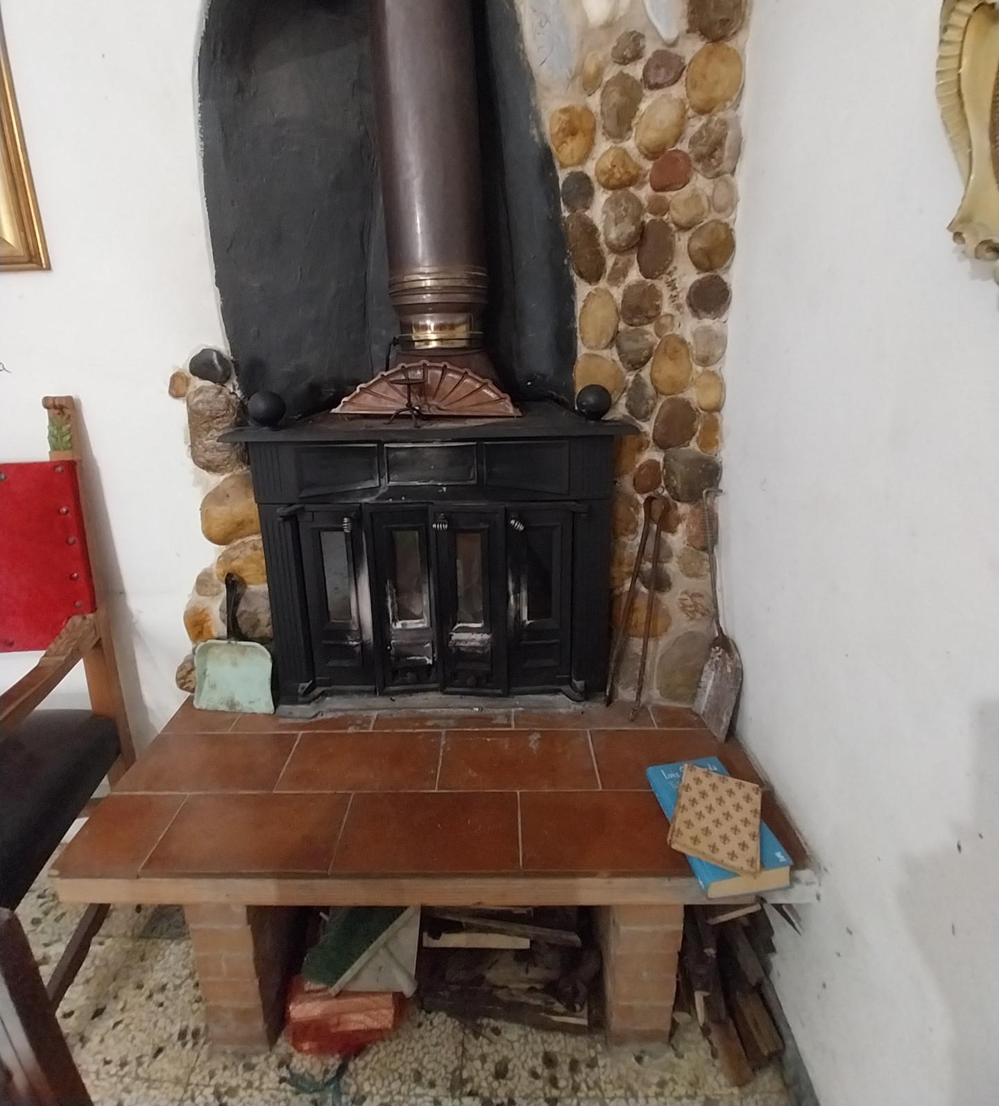 Rustico con giardino a Calci