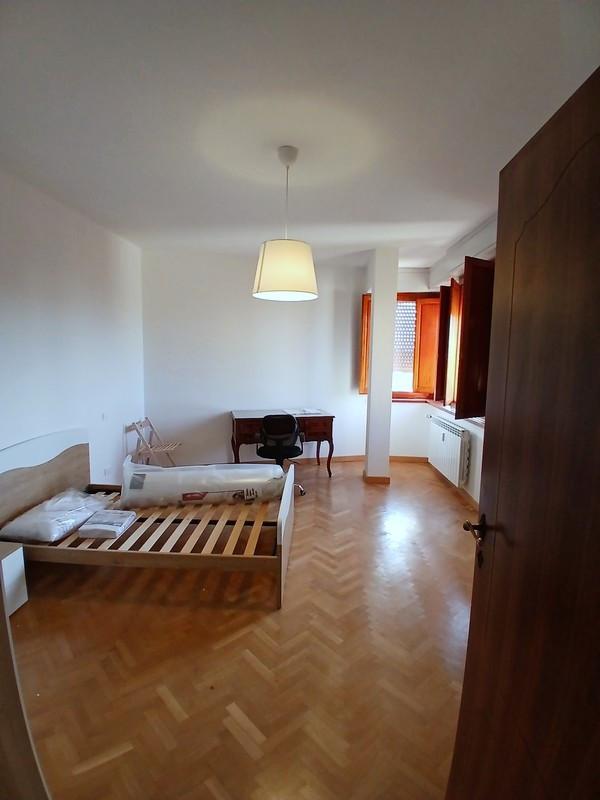 Stanza Singola con terrazzo, Pisa porta a lucca