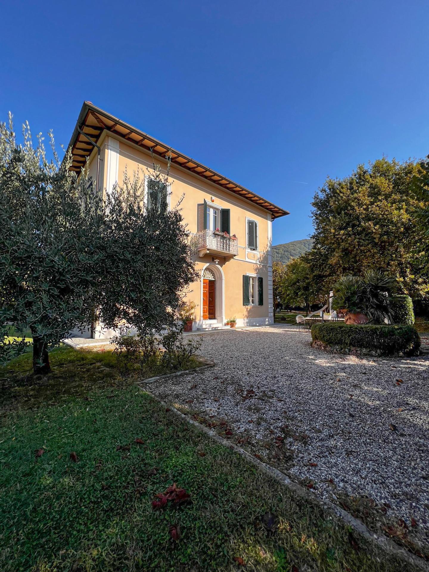 Villa con giardino, San Giuliano Terme rigoli