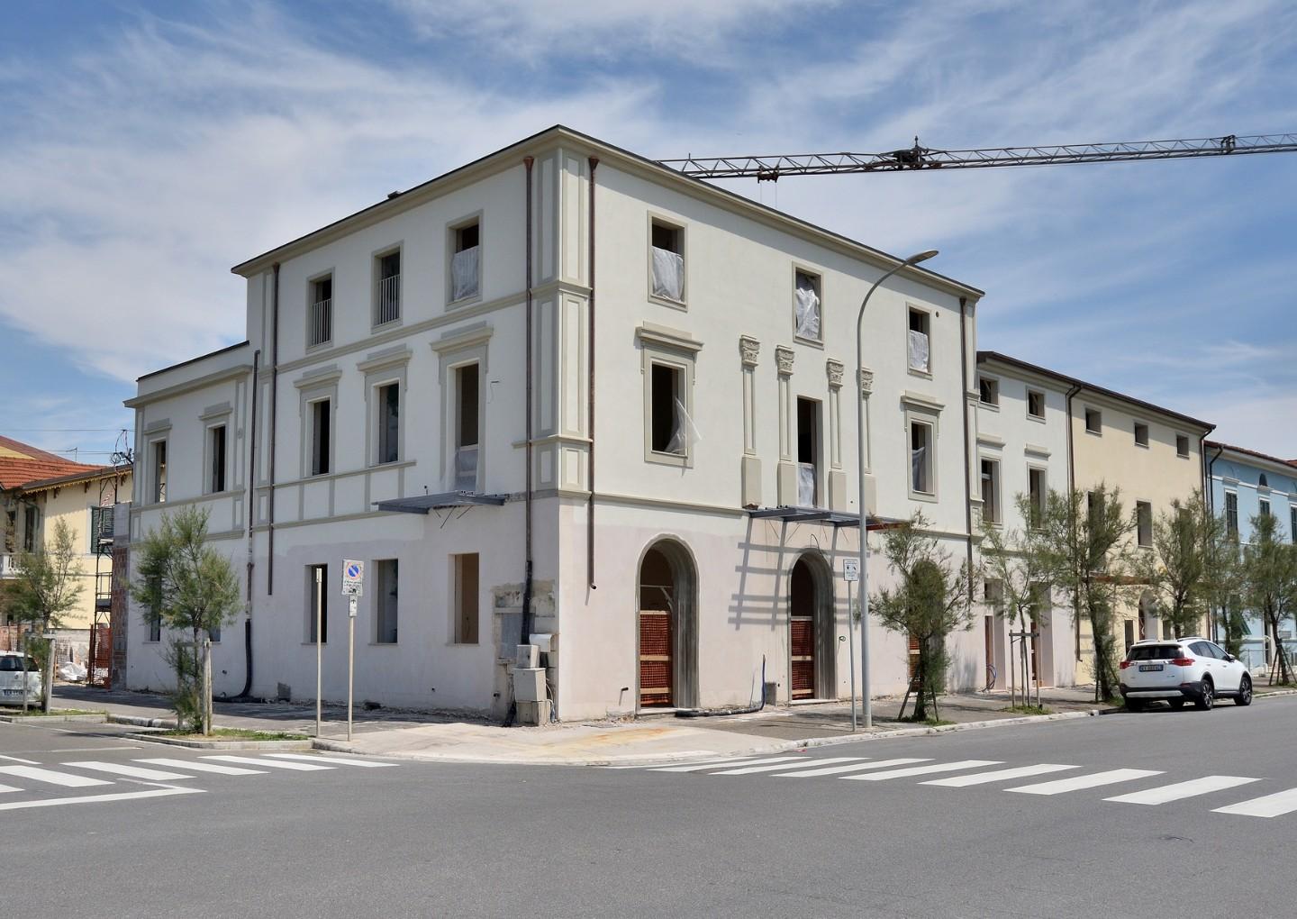 Appartamento con giardino, Pisa marina di
