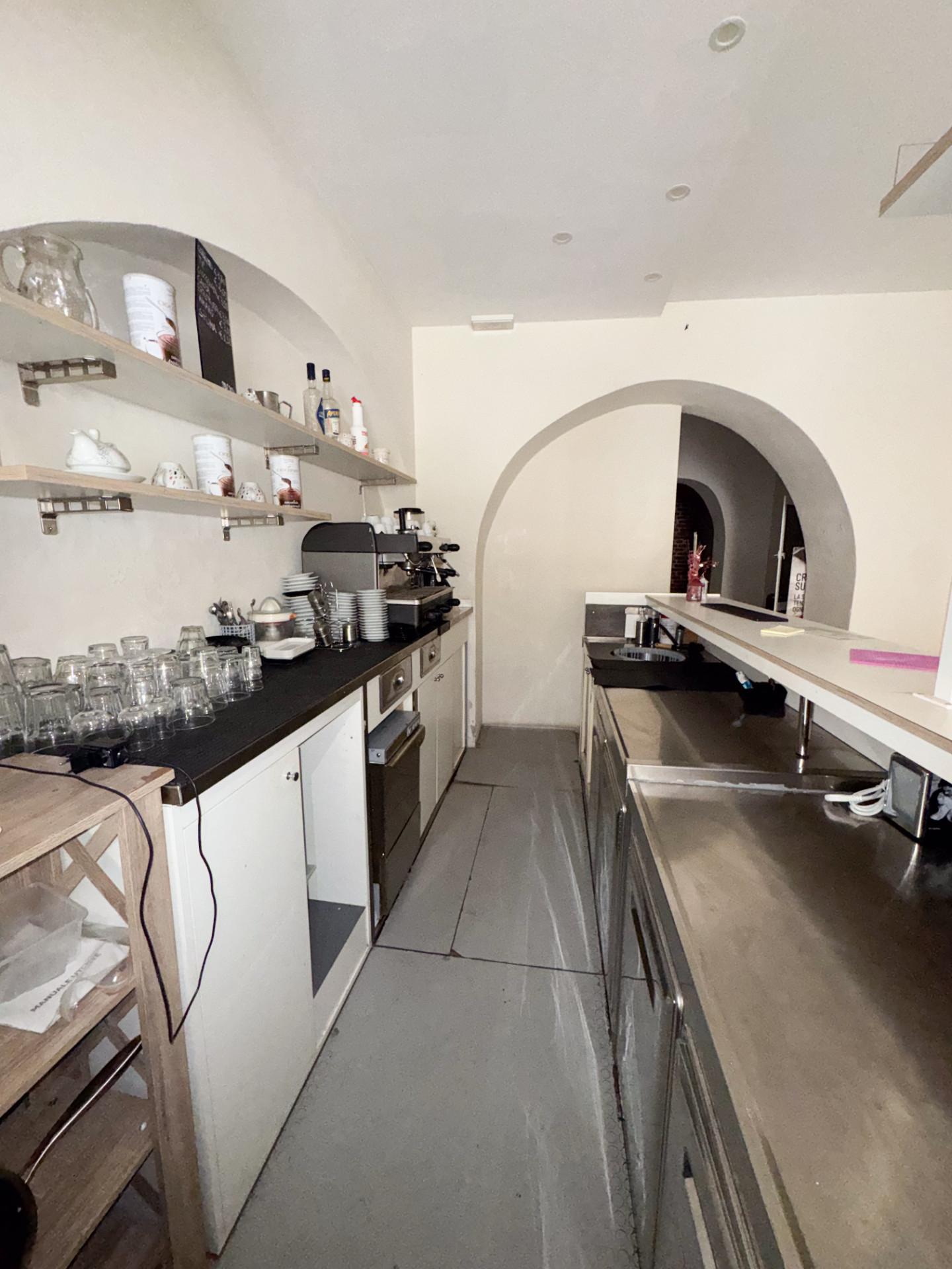 Locale commerciale ristrutturata a Pisa