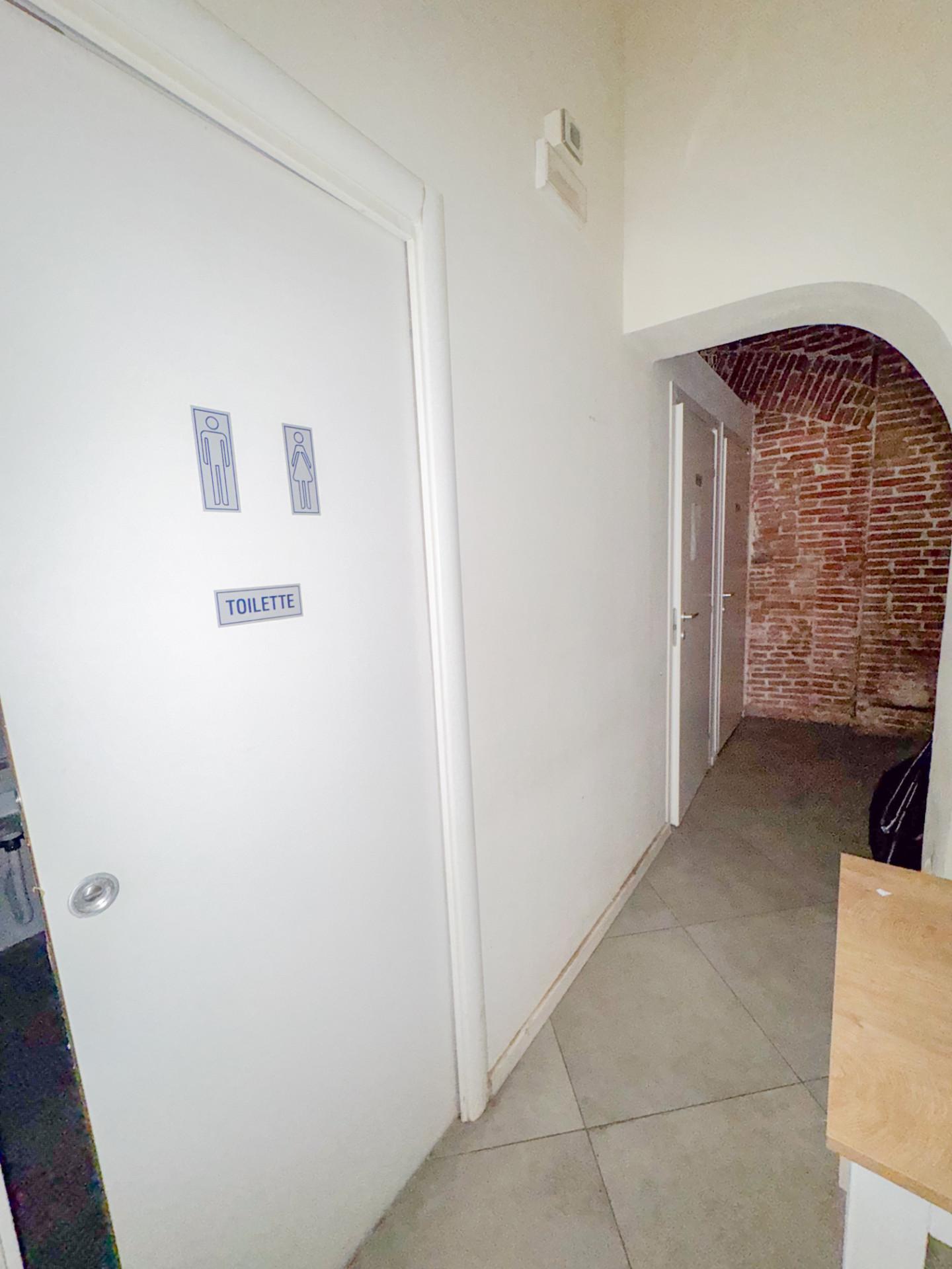 Locale commerciale ristrutturata a Pisa