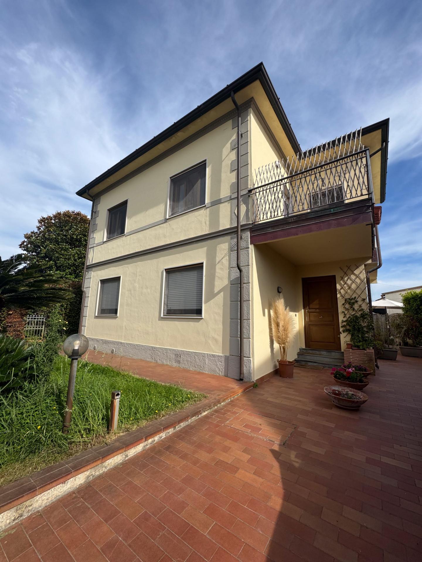 Villa con giardino, San Giuliano Terme arena metato