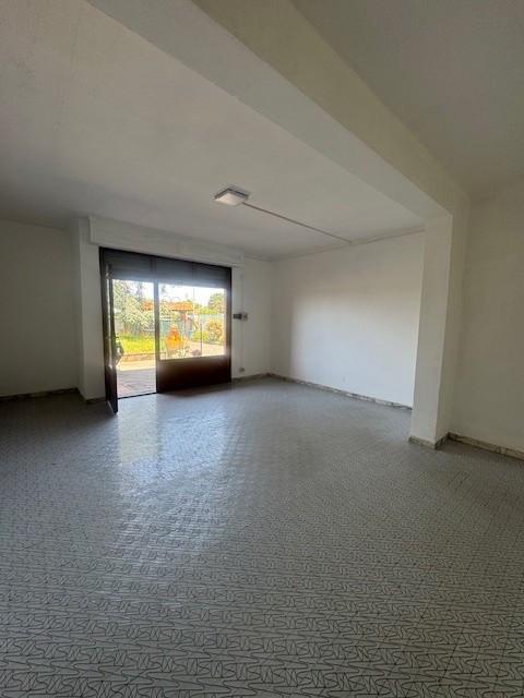 Locale commerciale in affitto, San Giuliano Terme ghezzano