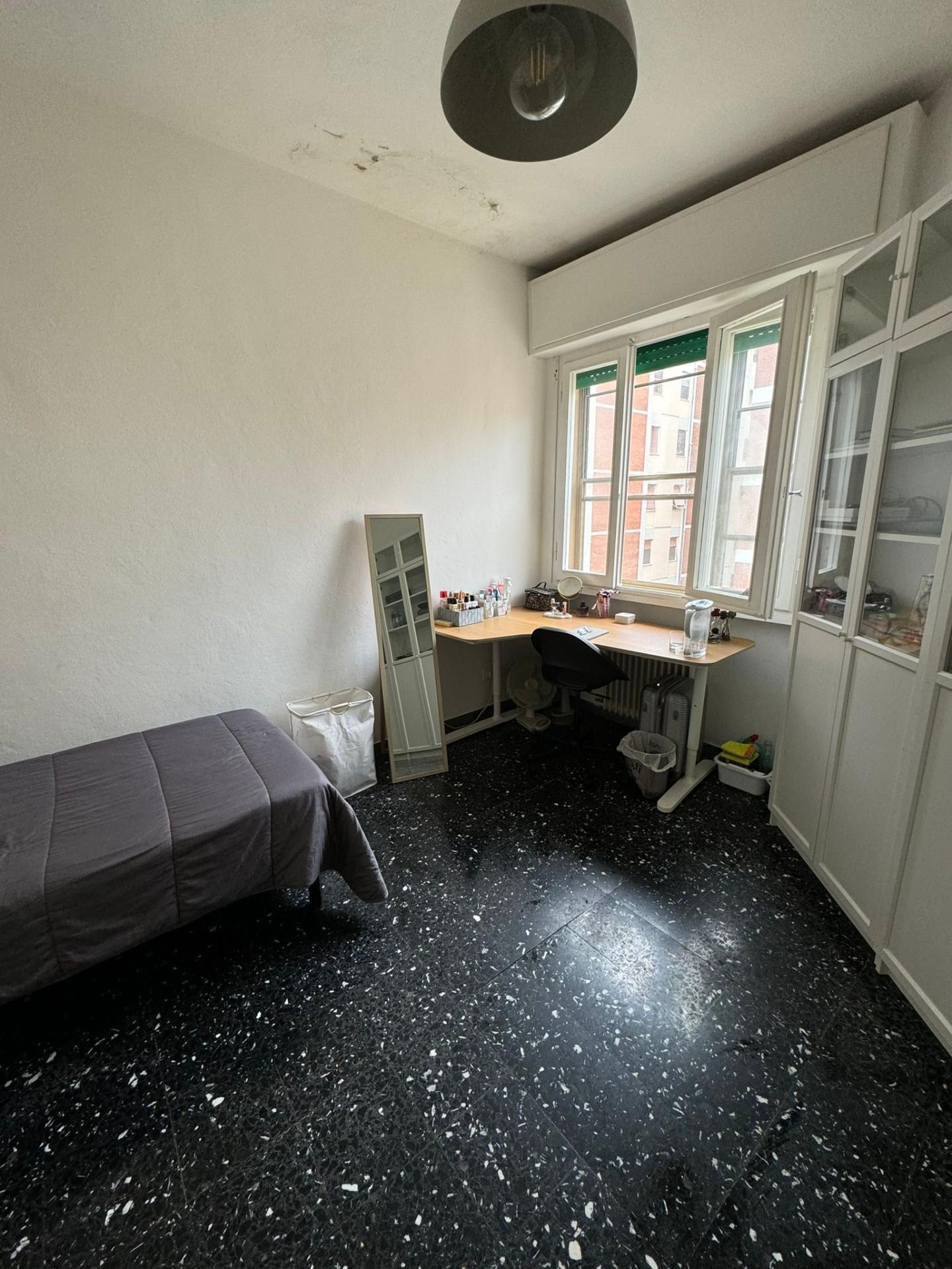 Stanza Singola con terrazzo, Pisa porta a lucca