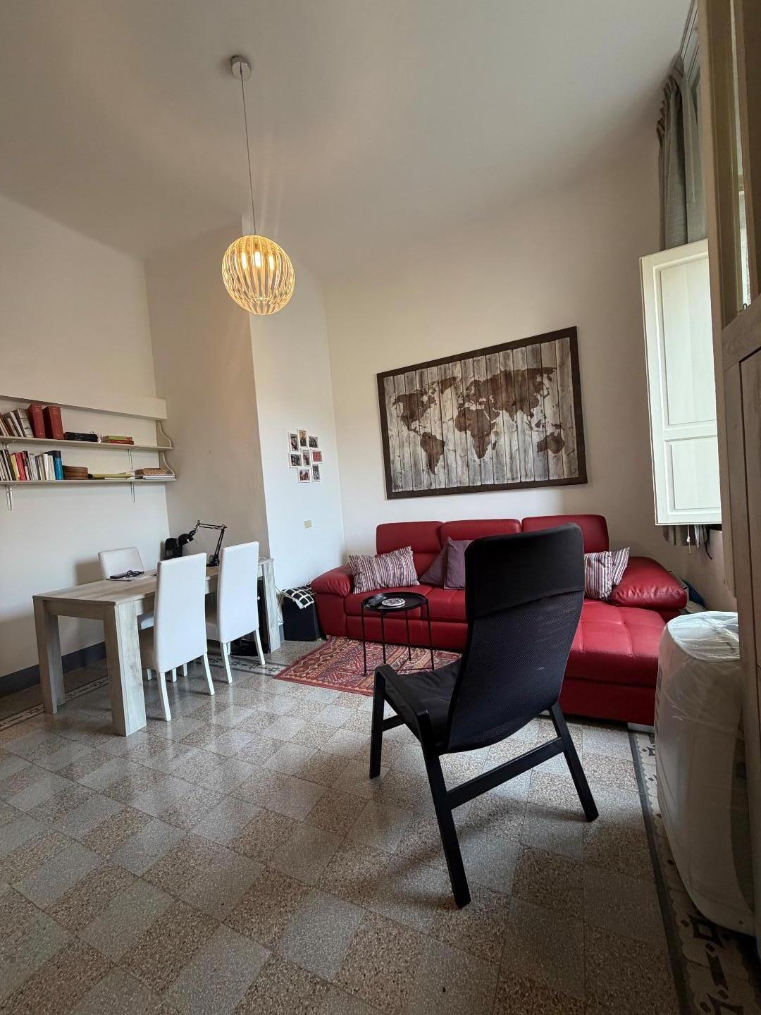 Trilocale arredato in affitto, Pisa santa marta