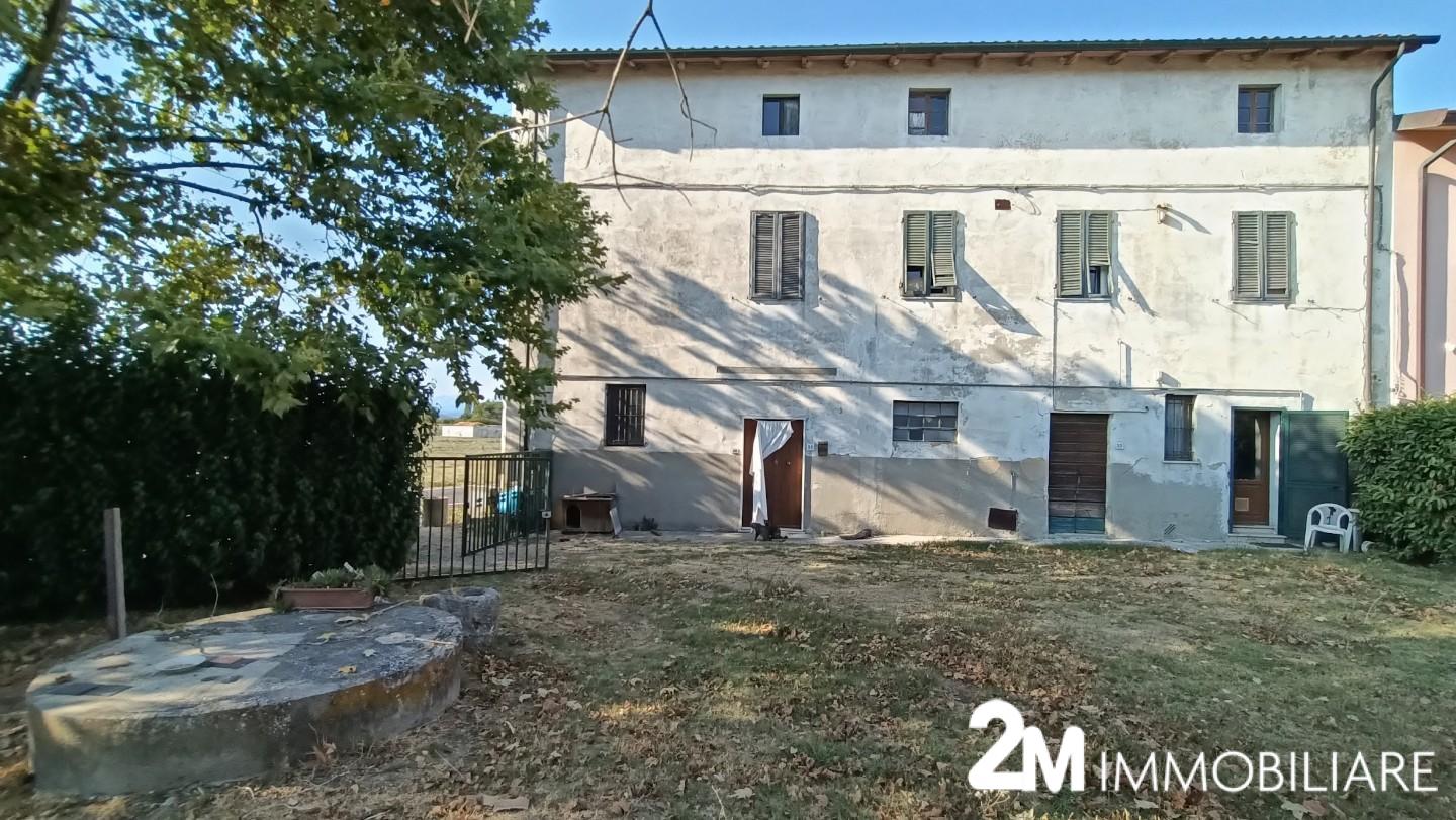 Casa indipendente con giardino a San Giuliano Terme