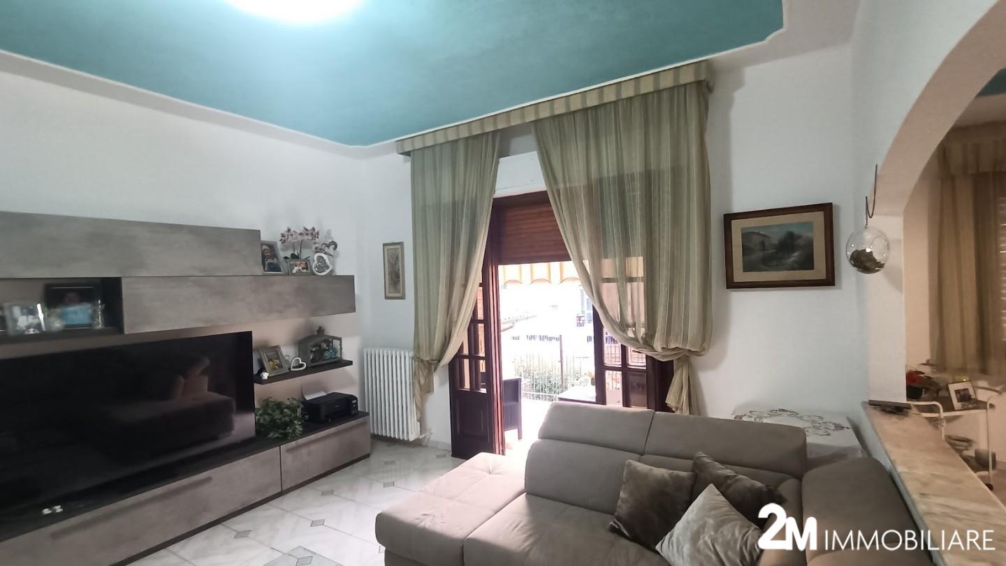 Villa con giardino, Vecchiano filettole