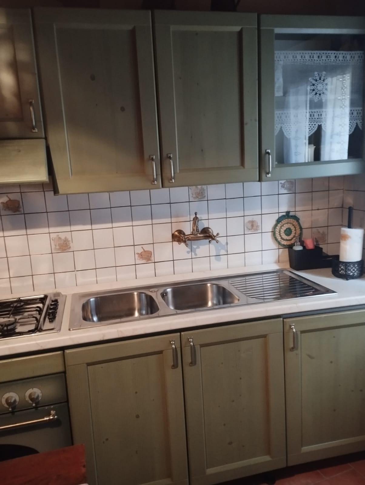 Casa indipendente arredata in affitto a Chianni